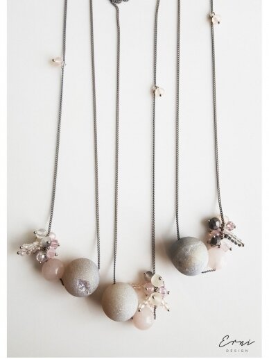 ErniDesign kaklo papuošalas | TWO BUBBLE - LIGHT ROSE QUARTZ 3