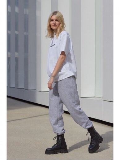 Women’s grey jogger pants 3