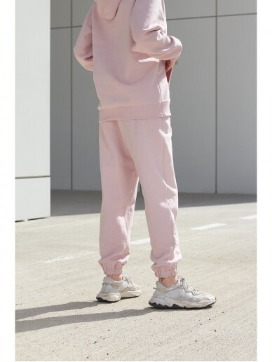 Women’s pink jogger pants 6