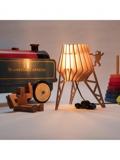 Spacey-spot table lamp